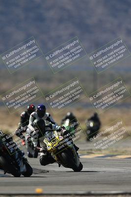 media/Oct-05-2025-CVMA (Sun) [[beeef4f201]]/Race 3-Amateur Supersport Middleweight/